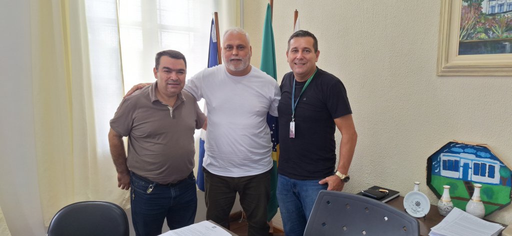 📢 Cerro Azul recebe investimento para infraestrutura! 🚜✅